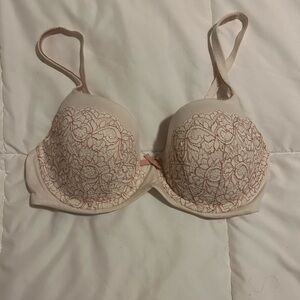 Victoria’s Secret Body by Victoria lined demi bra